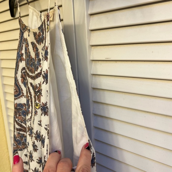 Hem & Thread Women’s Sz M Beautiful White & Blue Short Summer Tank Dress - Picture 4 of 11